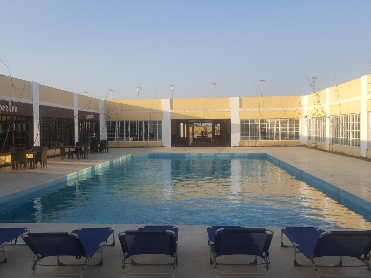 Spectra Inn Hotel 'Ezbet Sharikat Wardan Exterior foto